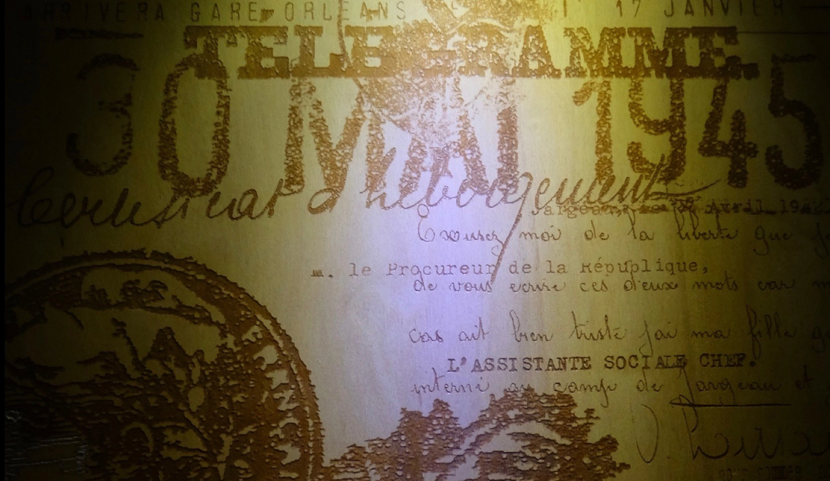 « 1763 jours, Le camp de Jargeau » — Une installation mémorielle interactive